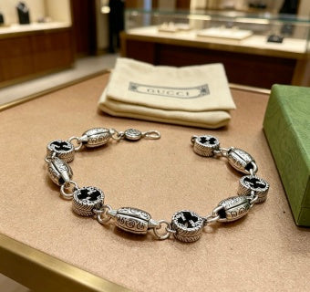 Gucci Ornate GG Medallion Link Bracelet
