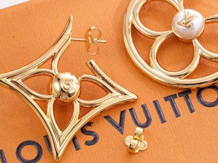Louis Vuitton Blossom Orbit Drop Earrings