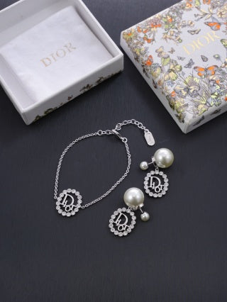 Dior Evelyne Crystal Halo CD Bracelet